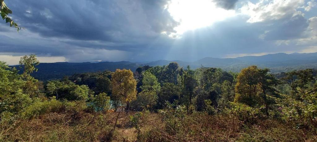 Westernghats Homestay Madikeri Bagian luar foto